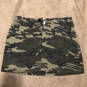 Camouflage skirt
